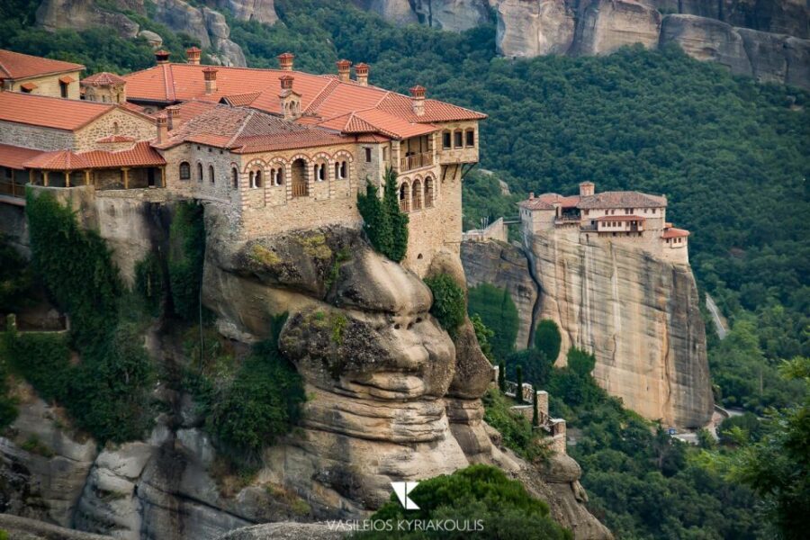 From Kalabaka: Authentic Meteora Hiking Tour - Local Agency - Photos and timing: how to get great shots without turning the hike into a sprint