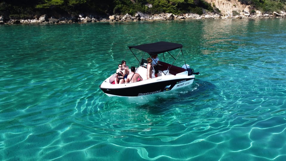From Kassandra: Explore Chalkidiki by Boat with Soft Drinks - What the skipper adds to the experience