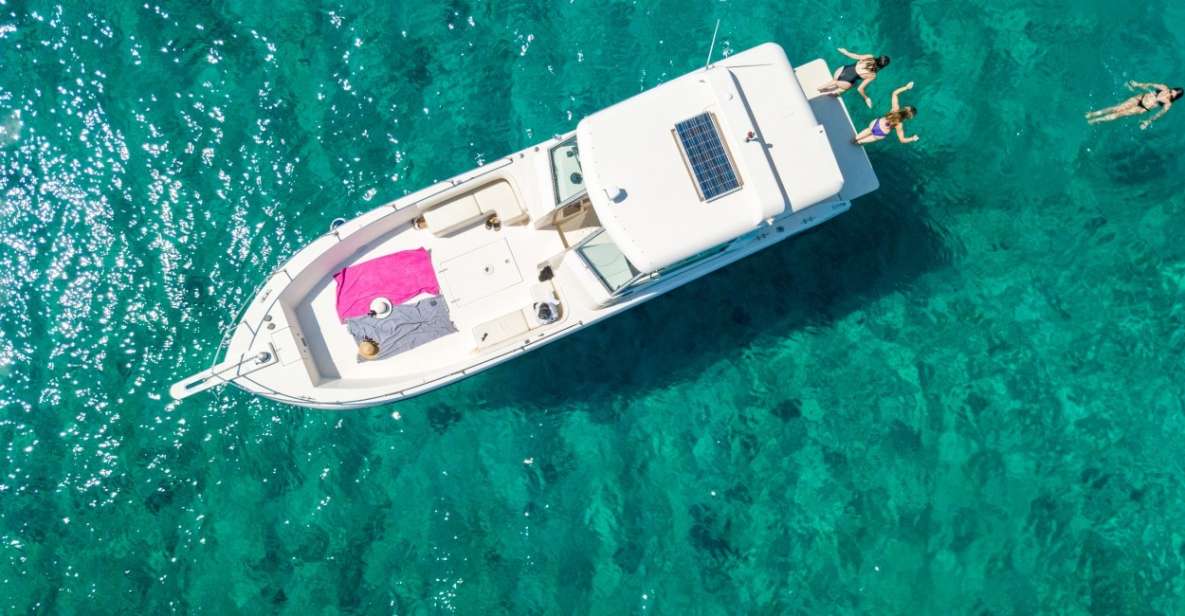 From Kissamos: Private Boat Cruise to Historic Pirate Island - The 1968 shipwreck stop