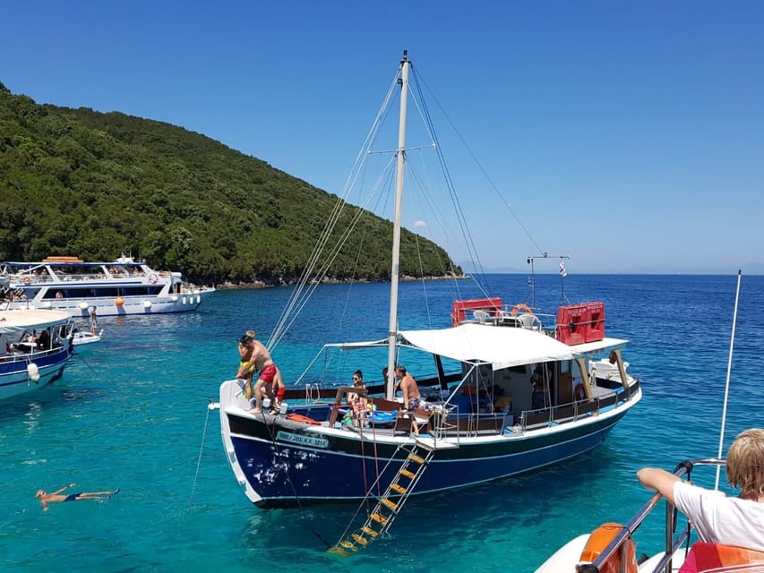 From Lefkimmi: Evening Boat Trip to Sivota & Blue Lagoon - Practical choices that improve the day