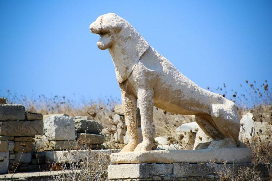 From Mykonos: Delos Archaeological Site Guided Evening Tour - The one-hour free time: what to do with it (and what to avoid)
