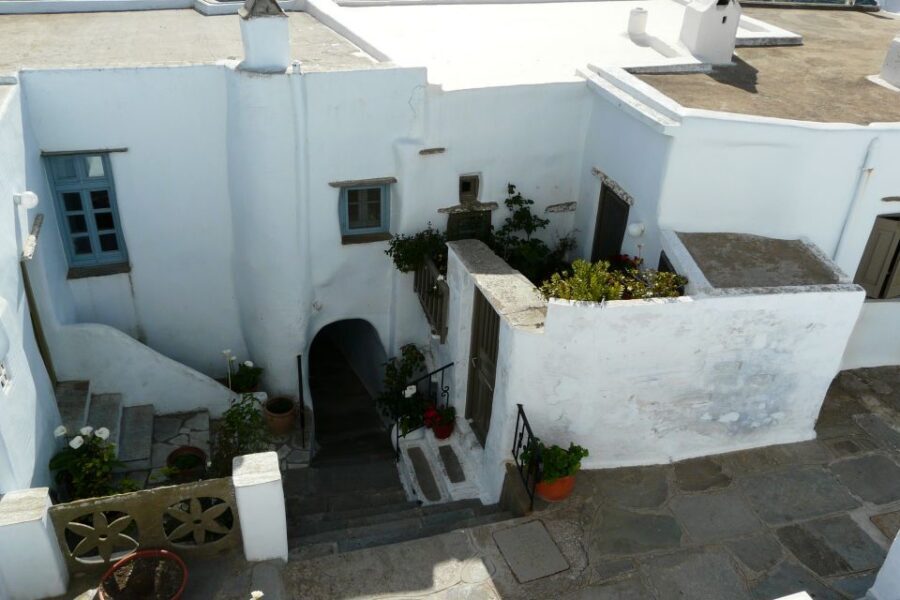 From Mykonos: Full-Day Trip to Tinos Island - Who this Tinos trip suits best