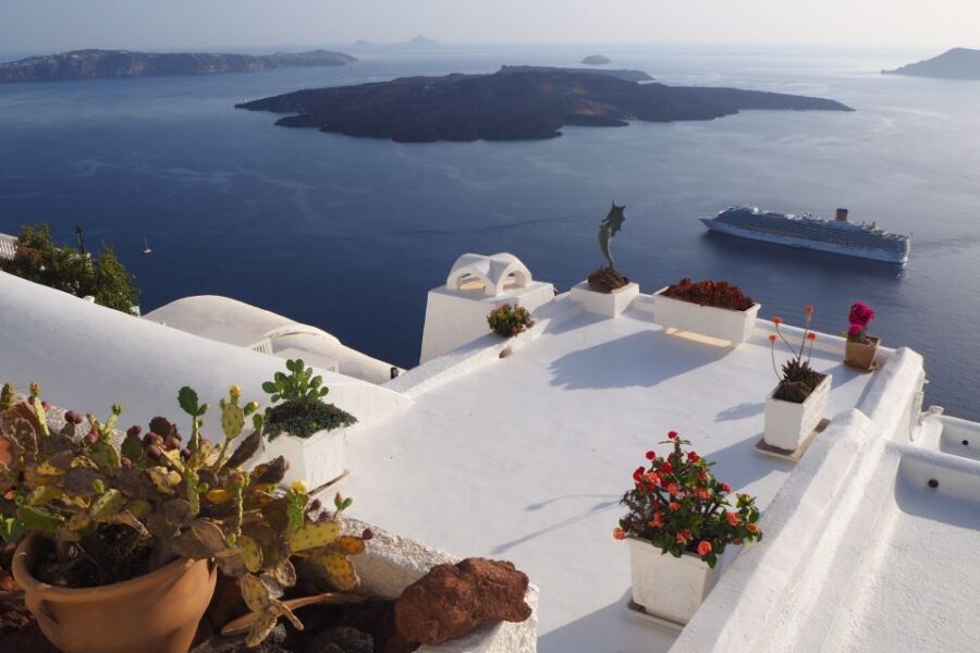 From Naxos: Full-Day Boat Trip to Santorini - Taking the photos that actually matter: caldera views from the sea