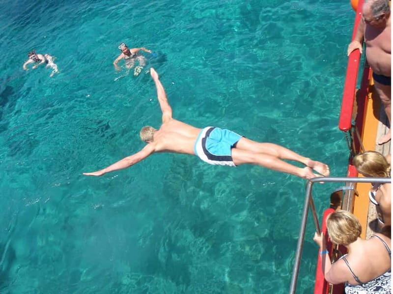From Naxos: Koufonisia Boat Cruise and Rina's Cave w/ Lunch - Kato Koufonisi BBQ Lunch at Sea, Plus Real Dietary Options
