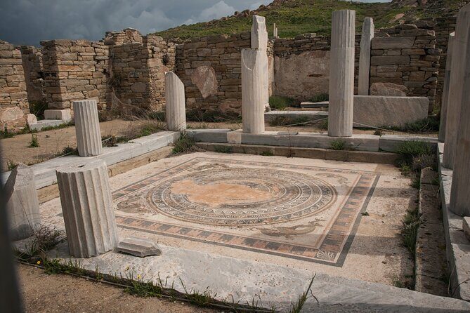 From Naxos/Paros: Delos & Mykonos Day Cruise with Expert Guide - How the small group (max 16) changes the experience