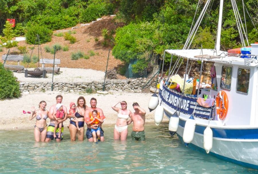 From Nidri: Marine Wildlife Cruise with Lunch and Swim Stops - Meeting in Nidri: what to expect before you even leave the marina