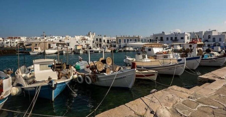 From Paros: Paros Island Bus Tour and Boat Trip to Antiparos - Antiparos Alleys: Why This Stop Matters