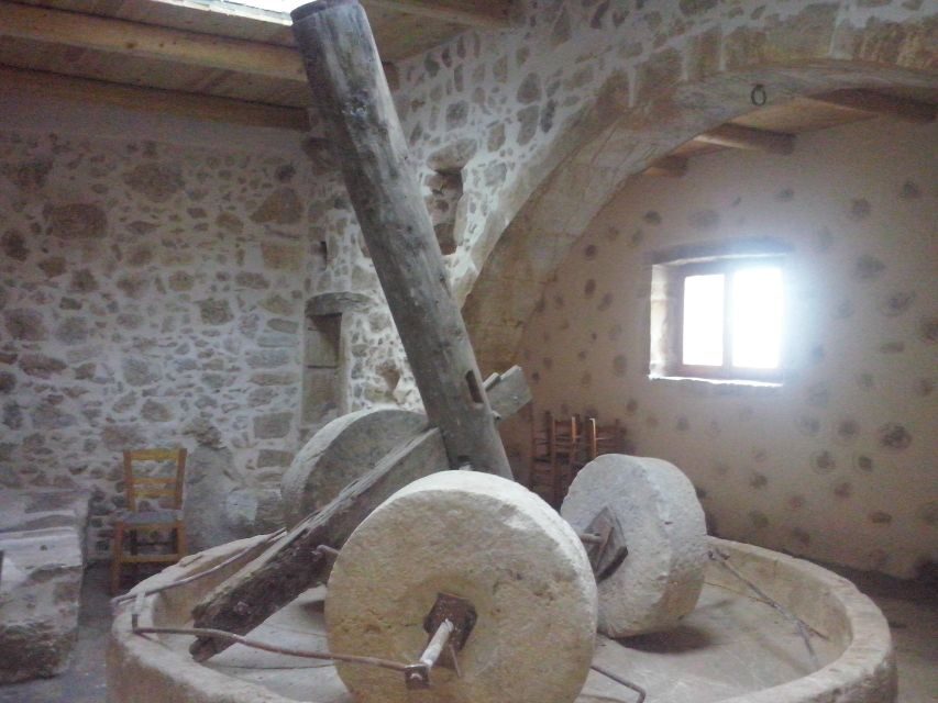 From Rethymno: Arkadi, Melidoni, and Margarites Tour - Arkadi Monastery: Crete’s Oldest and a 16th-Century Anchor