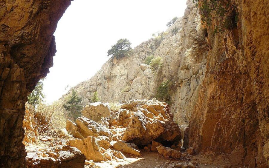 From Rethymno/Chania: Imbros Gorge Hike - What to pack for Imbros: shoes, water, and the no-spring reality