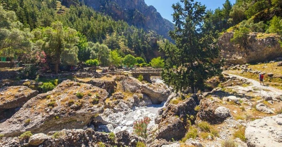 From Rethymno: Samaria gorge with Professional Hiking Guide - Samaria Gorge: why this hike is famous enough to plan around
