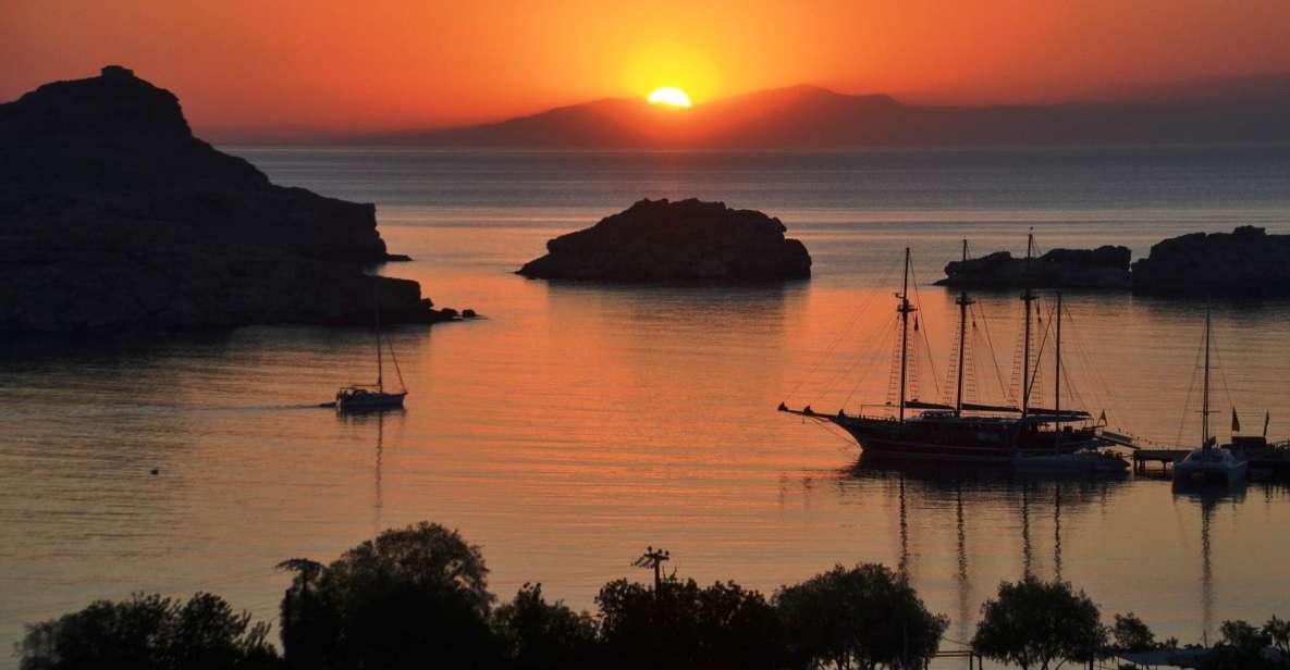 From Rhodes City: Evening Bus Trip To Lindos - Why an evening visit suits Lindos