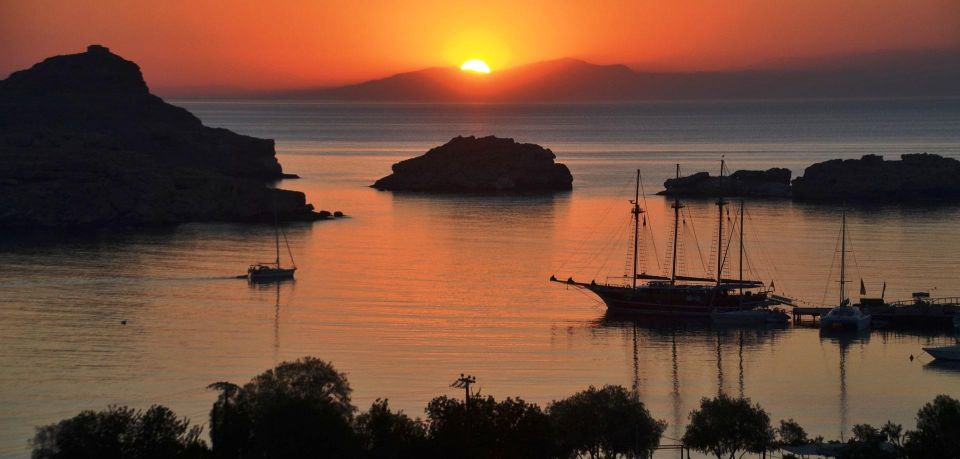 From Rhodes City: Evening Bus Trip To Lindos - Three hours to explore Lindos independently