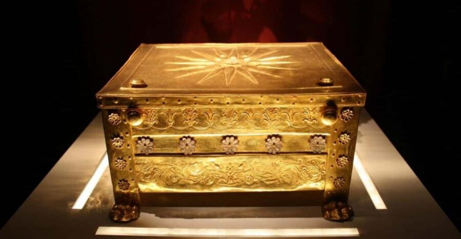 From Thessaloniki: Aigai Royal Tombs & Pella Museum Day Trip - Who This Tour Is Best For (And Who Might Want to Skip It)