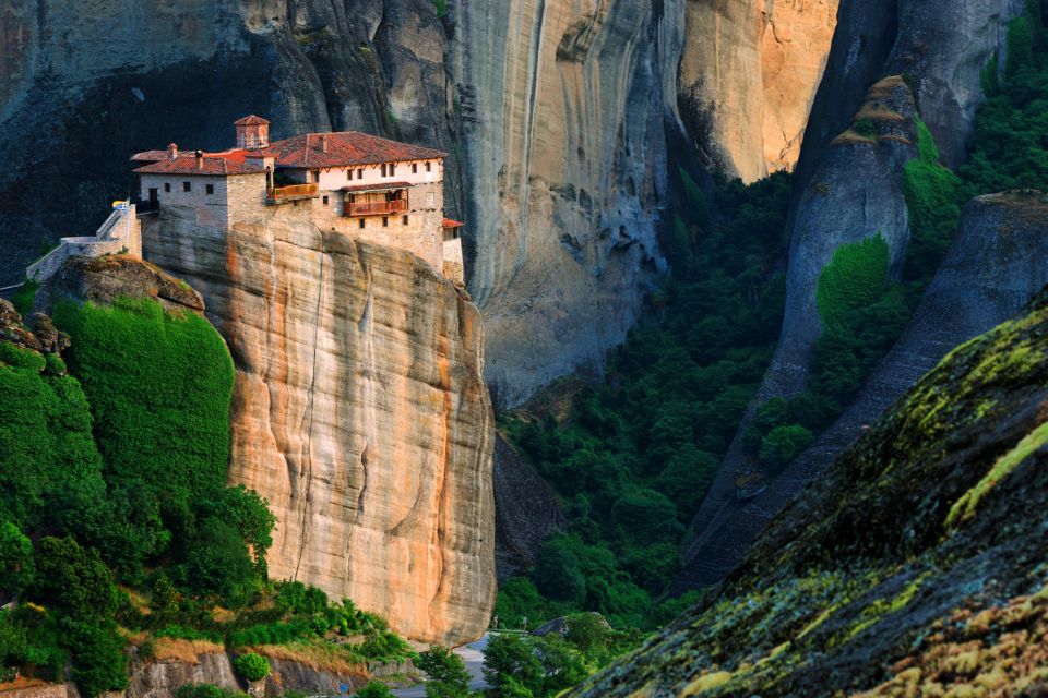 From Thessaloniki: Full Day Trip to Meteora - The return trip and coffee stop