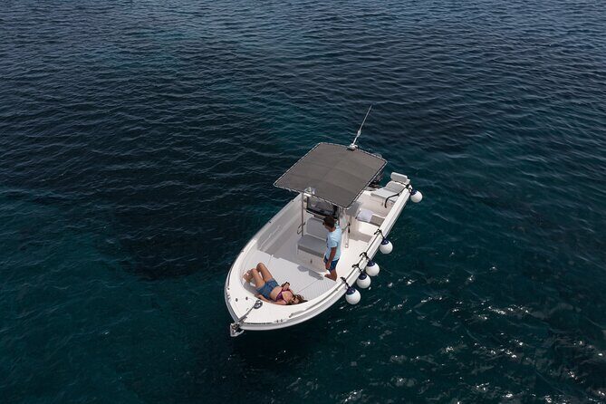 Full Day Boat Rental with License in Santorini - A Licensed Full-Day Boat Rental From Vlyxada