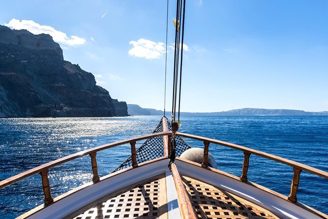 Full Day Boat Tour to Caldera Islands & Sunset in Oia by bus - Who This Tour Suits Best (and Who Might Feel Frustrated)