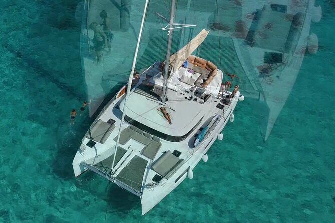 Full Day Catamaran Cruise in Paros - Food and drinks: what’s included, and what to expect