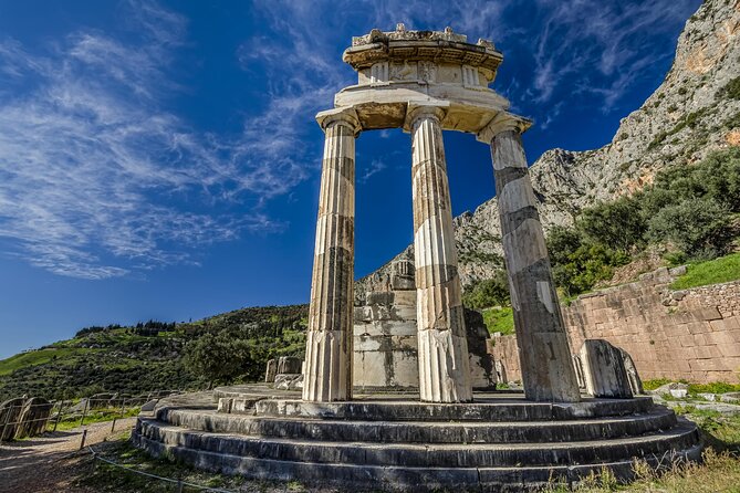 Full-Day Delphi Tour from Athens - How the guides and drivers affect the day