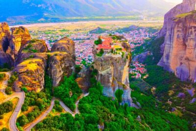 Full day Meteora private tour - Leaving Athens in a private vehicle