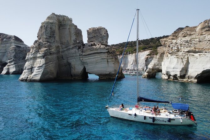 Full day private sailing cruise around Milos island - Why Milos makes such a good sailing day