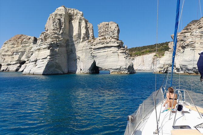 Full day private sailing cruise around Milos island - What the private format is worth