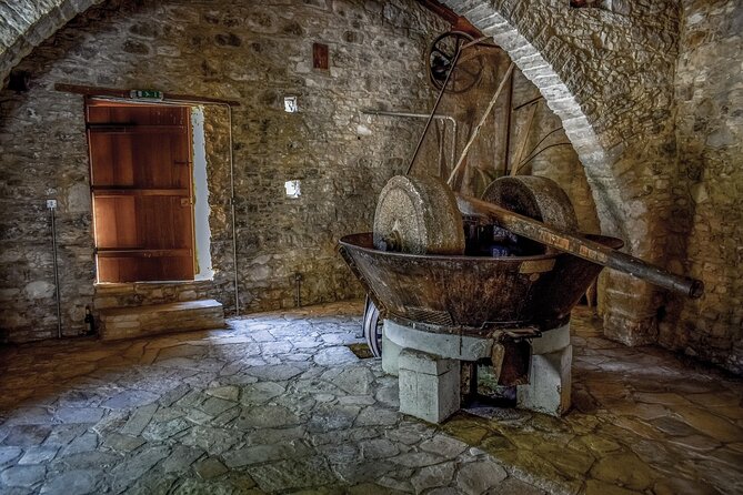 Full-Day Private Tour Corinth and Olive Oil Tasting from Athens - Inside a four-generation olive oil business