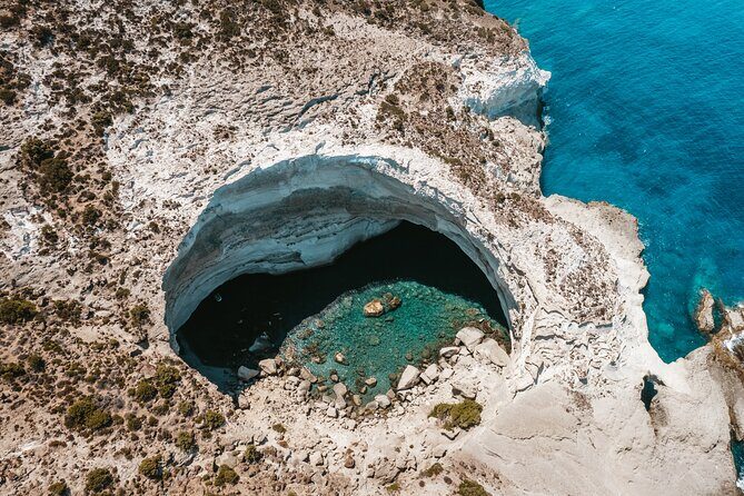 Full day sailing cruise on the West side of Milos island - Meals, drinks, and the crew rhythm (this is more than a snack cruise)