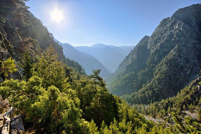 Full-Day Samaria Gorge Chania Guided Tour - The Omalos Bus Ride: Briefing, Breakfast, and Mindset