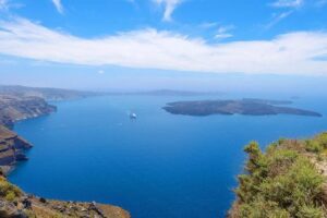 Full Day Santorini Caldera Cruise - Palea Kameni Hot Springs: Sulfur Water, Mixed Comfort, Staining Reality