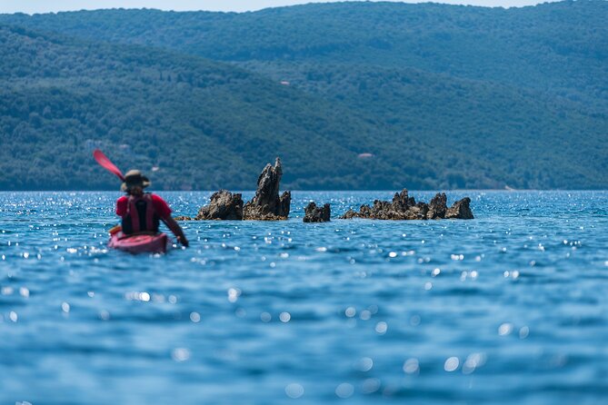 Full-Day Sea Kayaking Tour in Lefkada - What the six-hour schedule means for you