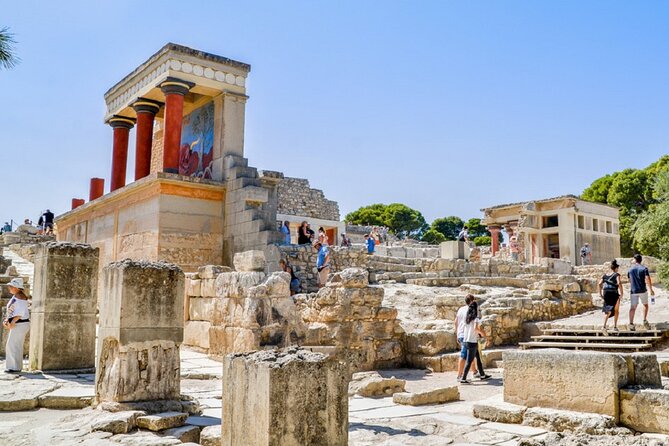 Full-Day Tour Knossos and Heraklion From Chania - Entering Knossos, Crete’s Minoan capital