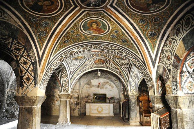''Full-Day Tour of Delphi-Byzantine Monastery of Hosios Loukas'' - A comfortable start from Athens or Piraeus