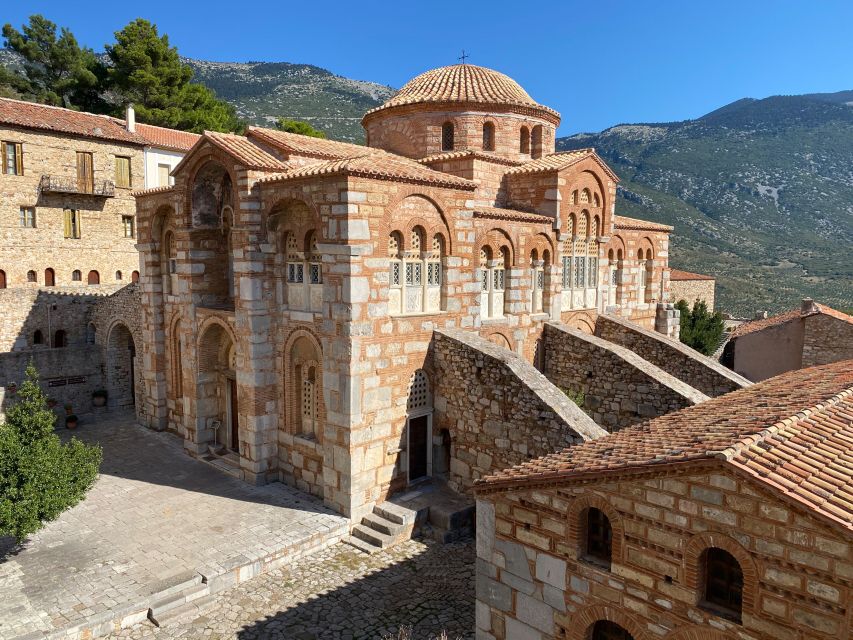 ''Full-Day Tour of Delphi-Monastery Hosios Loukas- Livadia'' - Livadia offers a short first stop
