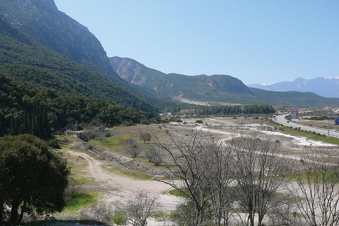Full Day Tour to Meteora and Thermopylae Including Dinner - Thermopylae connects the day to Leonidas
