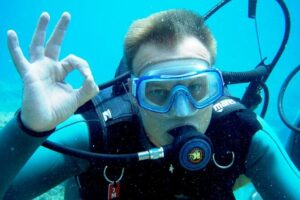 (Full day)Scuba Diving in Rhodes - The Boat Ride: Views, Turn-Taking, and Real Time on the Sea