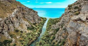 Georgioupolis: Preveli Palm Beach Day Trip by Bus and Boat - From bus to boat: the water taxi segment that changes the feel