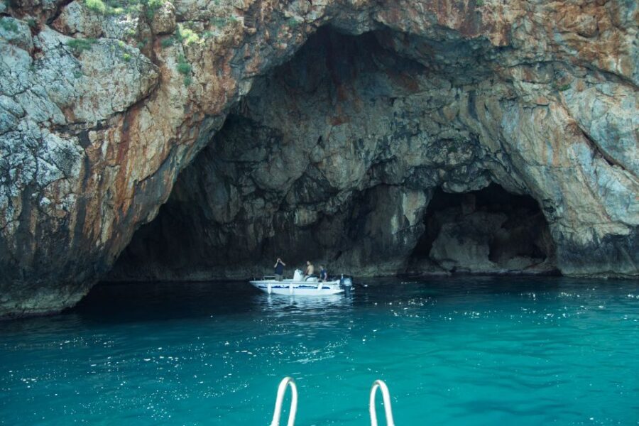 Georgioupolis: Rent a Boat Safari Sea Tour - Omprogialos swim and snorkeling: where the cool-off happens