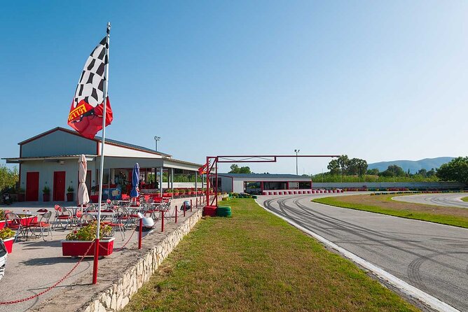 Go karting experience - Ten minutes behind the wheel