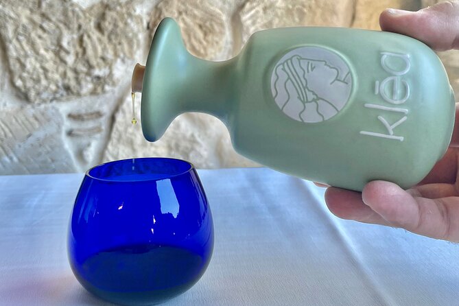 Greek Olive Oil Tasting Experience in Halkidiki - Spotting a good oil from a defective one