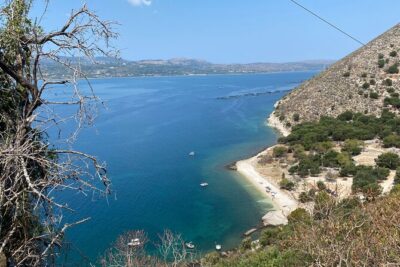 Guide to Greek culture: Dance lessons and walk in Kefalonia . - An hour of Greek dance with Maria