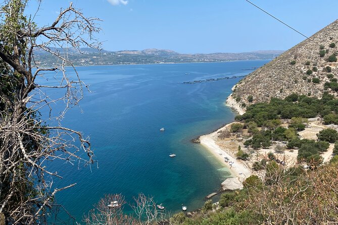 Guide to Greek culture: Dance lessons and walk in Kefalonia . - An hour of Greek dance with Maria