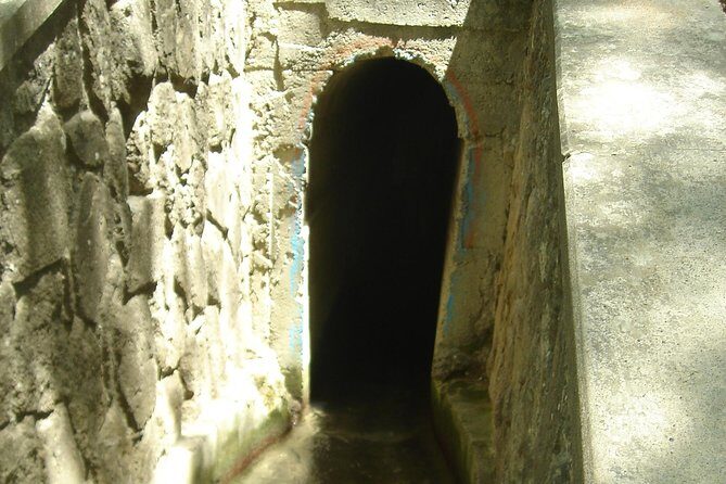 Guided Bus Trip to Lindos village & 7 Springs - Two Rhodes icons in one day: Lindos + Seven Springs