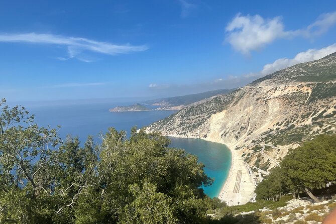 Guided Shore Excursion Tour in Myrtos Beach and Assos - The high viewpoint puts Myrtos in context