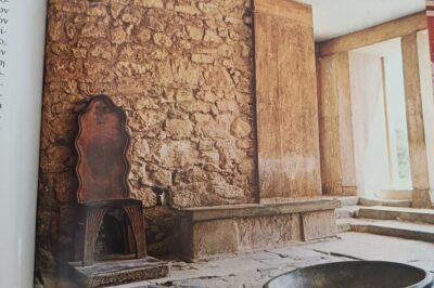 Guided Tour in Knossos Palace - What the archaeologist adds