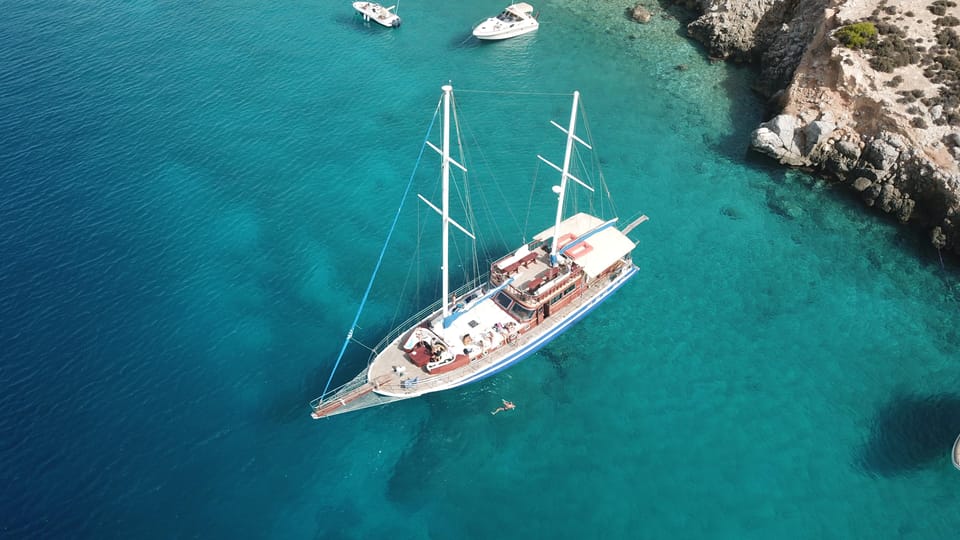 Half-Day Athens Cruise: Swim Stop,Lunch, and Drinks Included - Who Will Get the Most from This Cruise