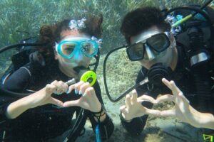 Half day boat diving experience for beginners in Kos Greece - The coaching style: safety briefing and constant instructor eyes