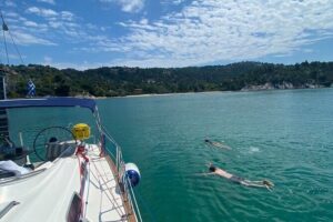 Half Day Cruise on a Sailing Yacht in Corfu Island - Your 4-Hour Rhythm: Drinks, Relaxing, and Swim Time
