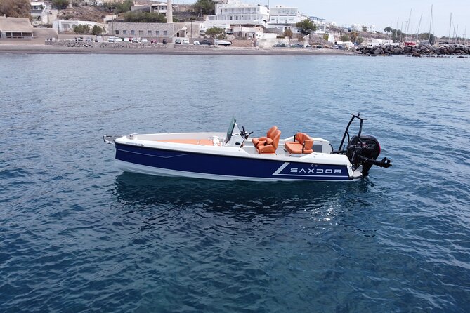 Half Day Saxdor Boat Rental in Santorini - Who should rent this boat?