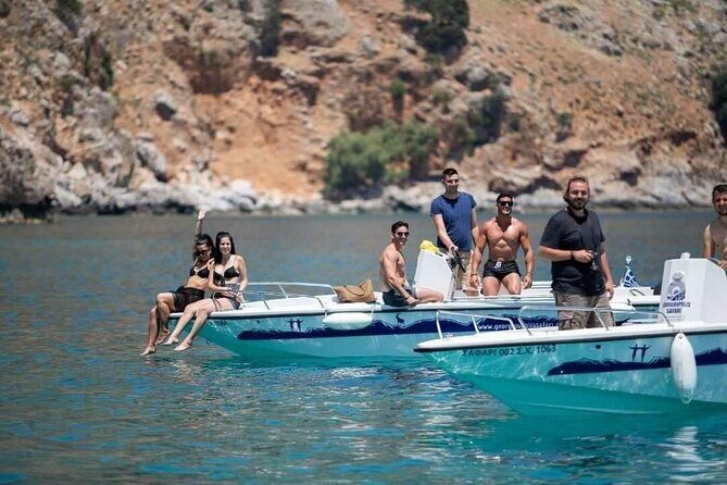 Half-Day Small-Group Boat Safari in Crete - Safety and comfort: what the reviews suggest you can trust
