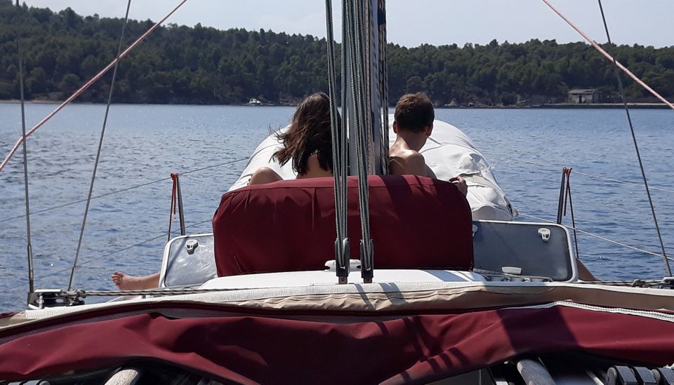 Halkidiki: 7 Hours Private Cruise with Sailing Boat - Optional lunch near Neos Marmaras